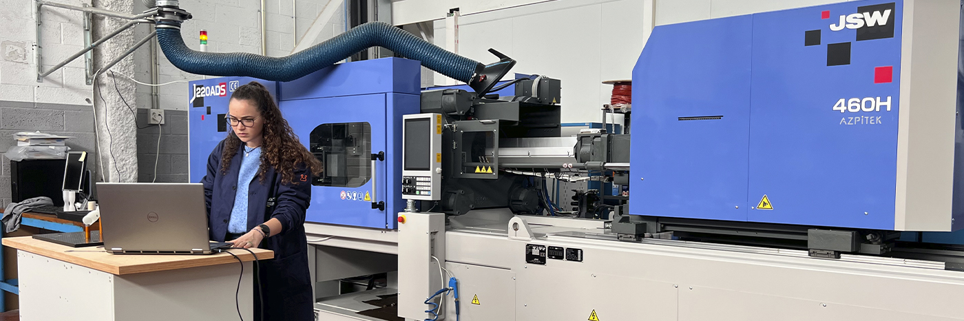 i-InjLab, termoplastikoen injekzioa eraldatzen duen laborategi adimenduna