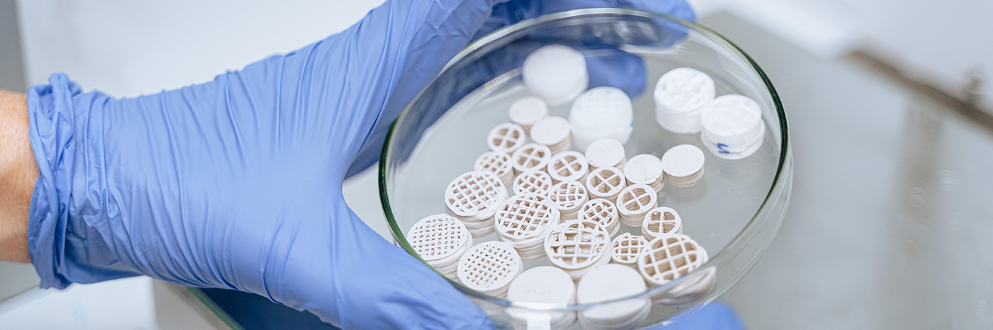 Leartikerrek eta Biogipuzkoak proiektu berri bat bultzatu dute osteoartritisaren tratamendu pertsonalizaturako, sendagarrirako eta prebentiborako soluzio aurreratuak garatzeko